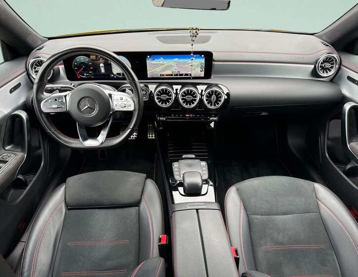 Mercedes-Benz CLA Kupé 1,3 l 100 kw