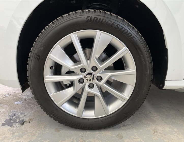 Škoda Kamiq SUV 999,0 85 kw