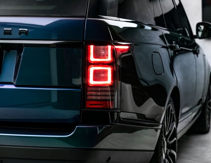 Land Rover Range Rover SUV 4,4 l 250 kw