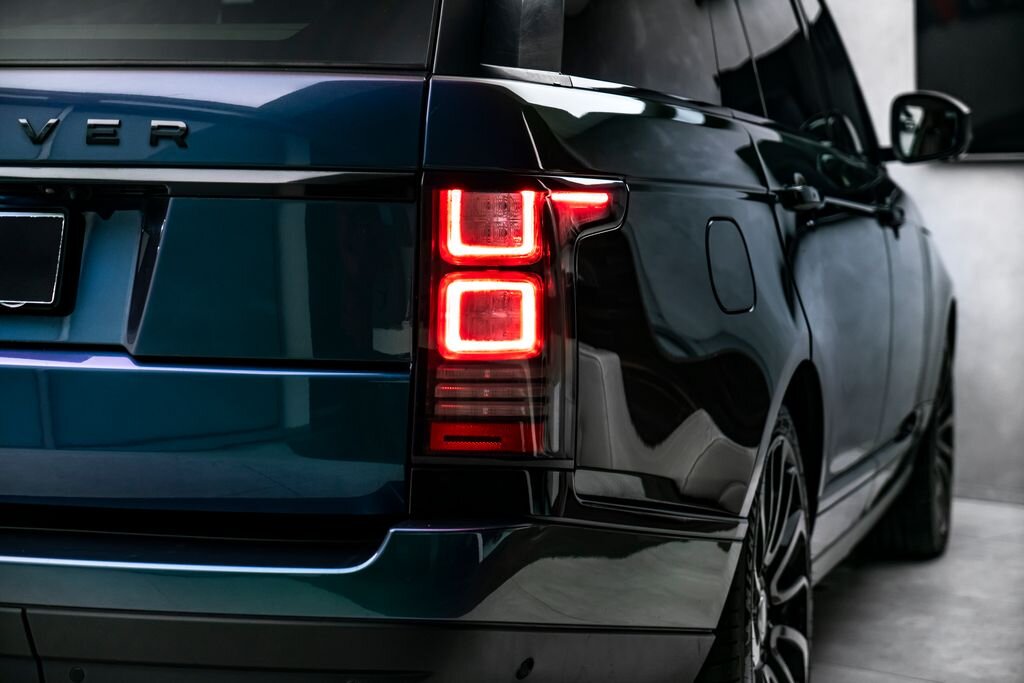 Land Rover Range Rover SUV 4,4 l 250 kw