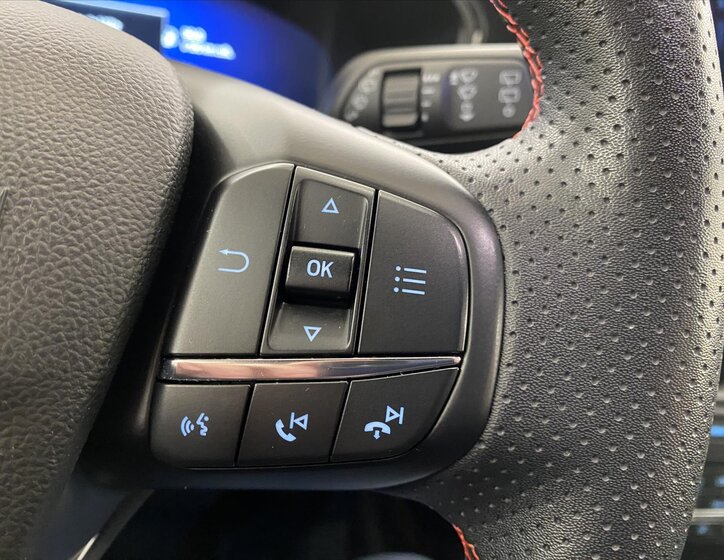 Ford Kuga SUV 2,5 l 112 kw