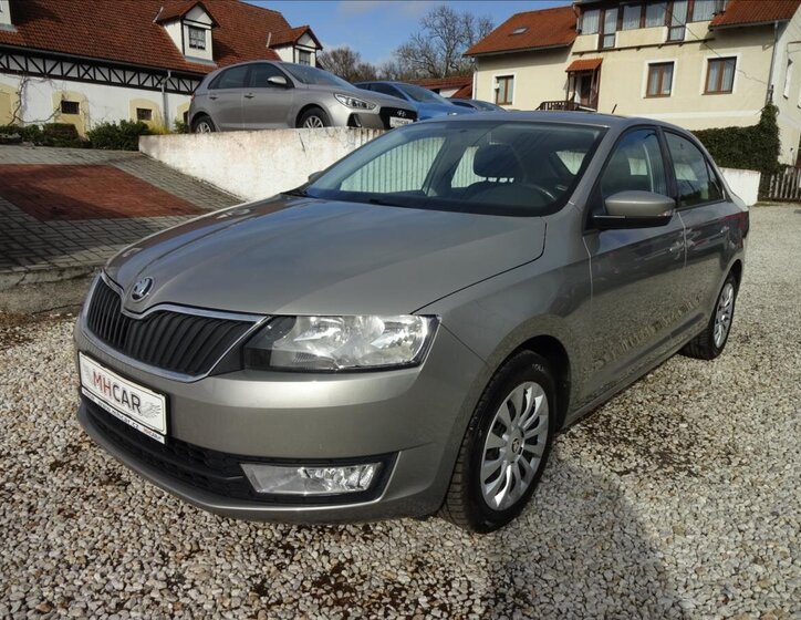 Škoda Rapid Sedan / Limuzína 1,2 l 66 kw