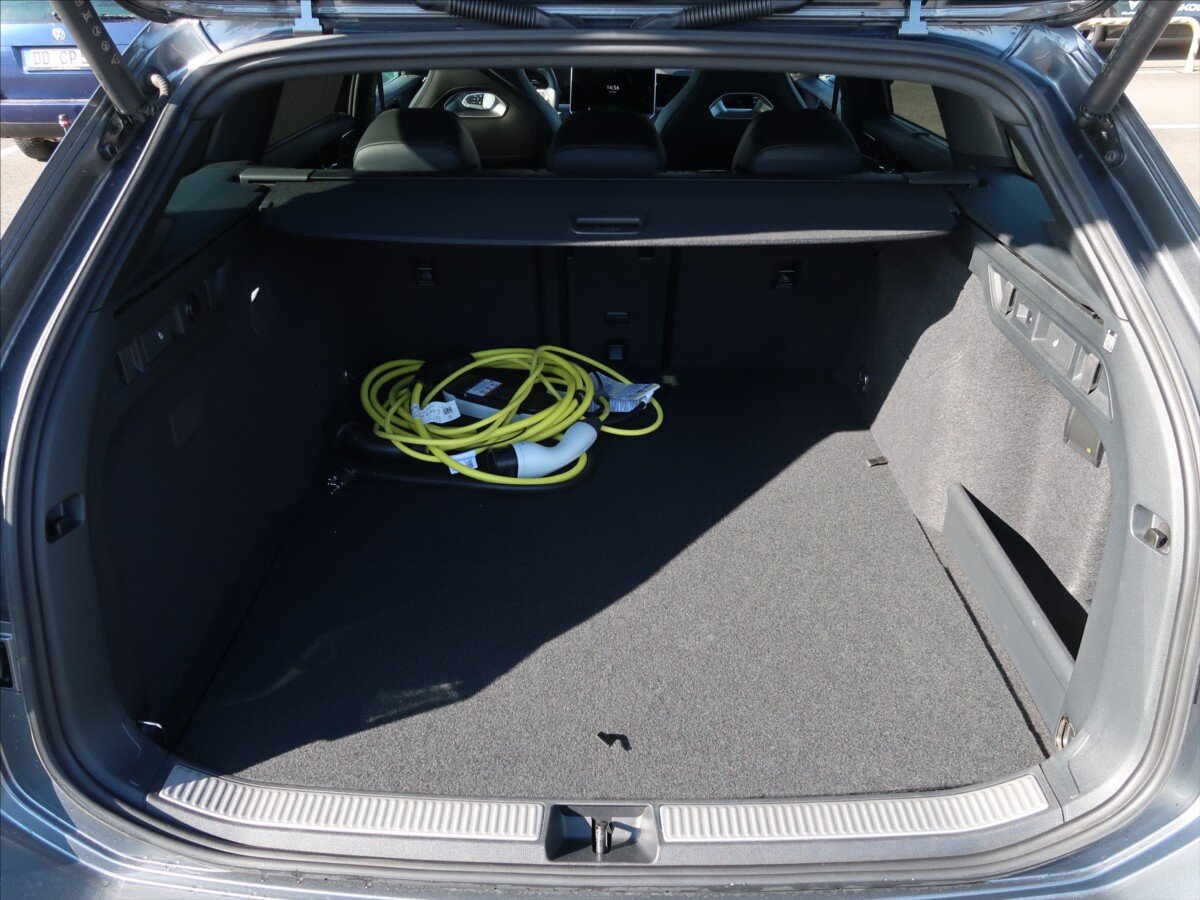 Volkswagen Passat Kombi 1,5 l 130 kw