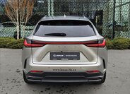 Lexus NX 350h SUV / Terénní 2,5 l 147 kw