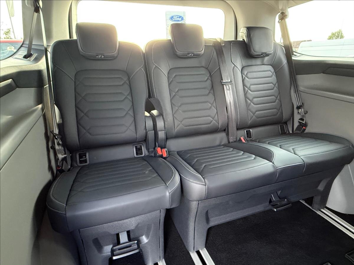 Ford Tourneo Custom Kombi 2,0 l 125 kw