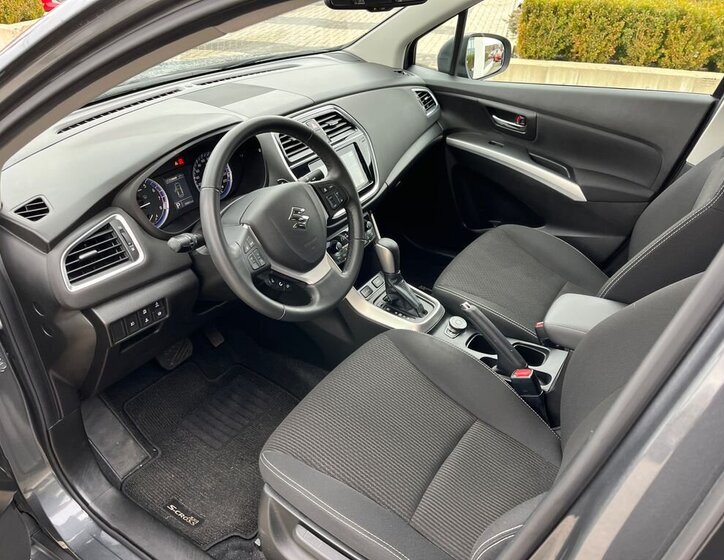 Suzuki SX4 S-Cross 14