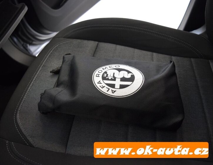 Alfa Romeo Stelvio SUV / Terénní 0,0 150 kw