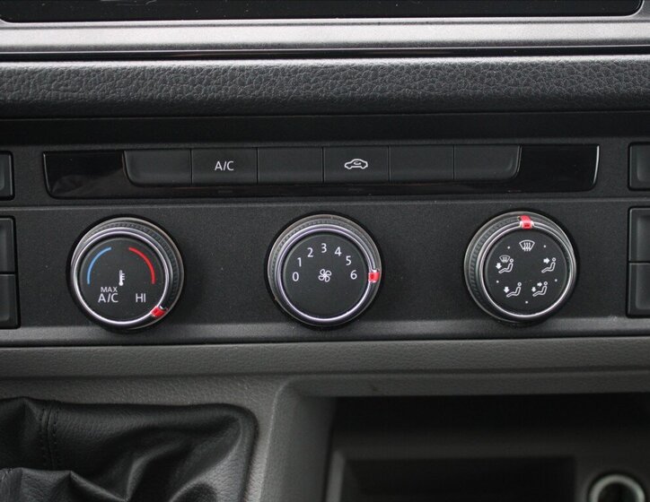 Volkswagen Crafter Skříň 2,0 l 103 kw