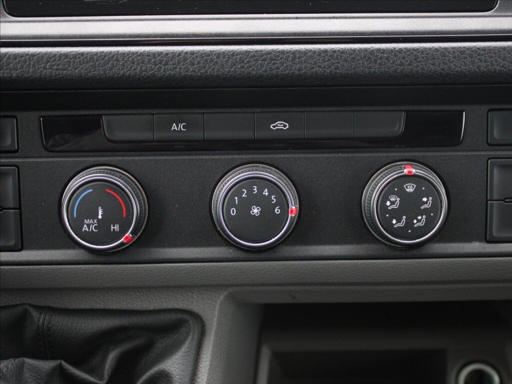 Volkswagen Crafter Skříň 2,0 l 103 kw