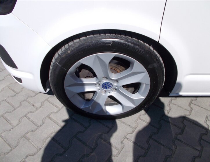 Volkswagen Caravelle MPV 2,0 l 110 kw