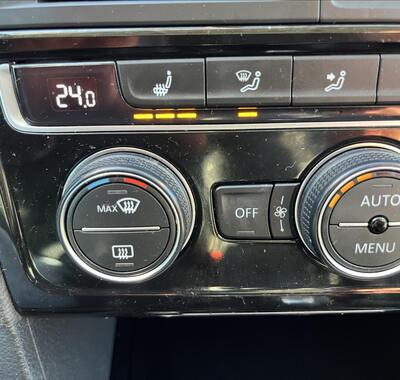 Volkswagen Golf Sportsvan 23