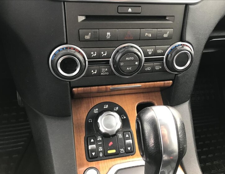 Land Rover Discovery Kombi 3,0 l 180 kw