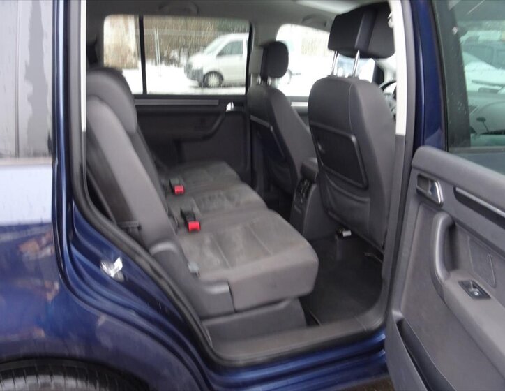 Volkswagen Touran MPV 1,2 l 77 kw