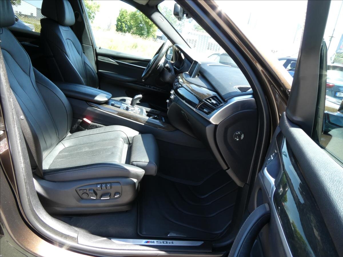 BMW X5 SUV / Terénní 3,0 l 280 kw