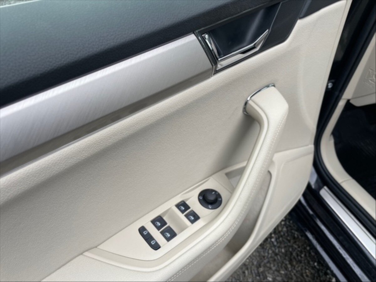 Škoda Superb Kombi 2,0 l 147 kw