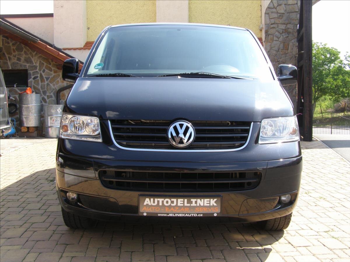 Volkswagen Caravelle MPV 2,5 l 128 kw