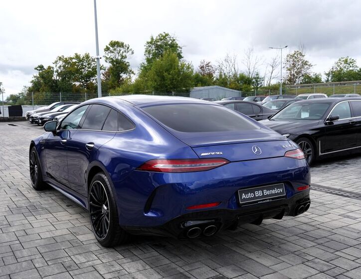Mercedes-Benz AMG GT 4