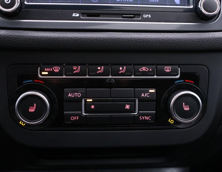 Volkswagen Tiguan 16