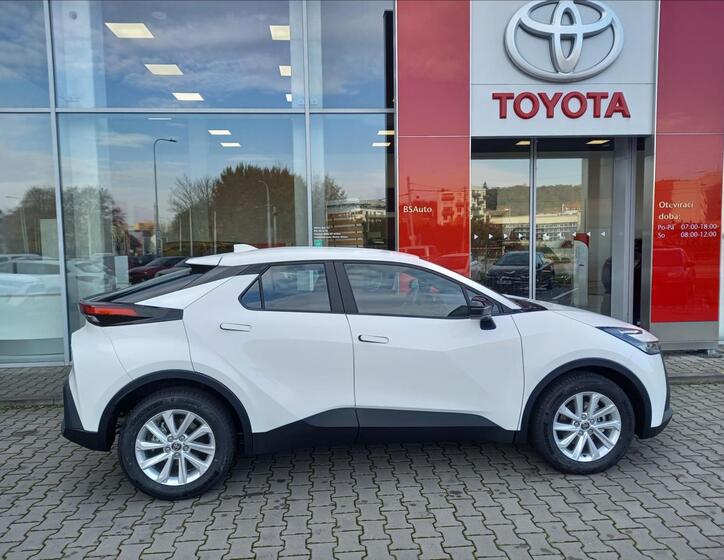 Toyota C-HR 6