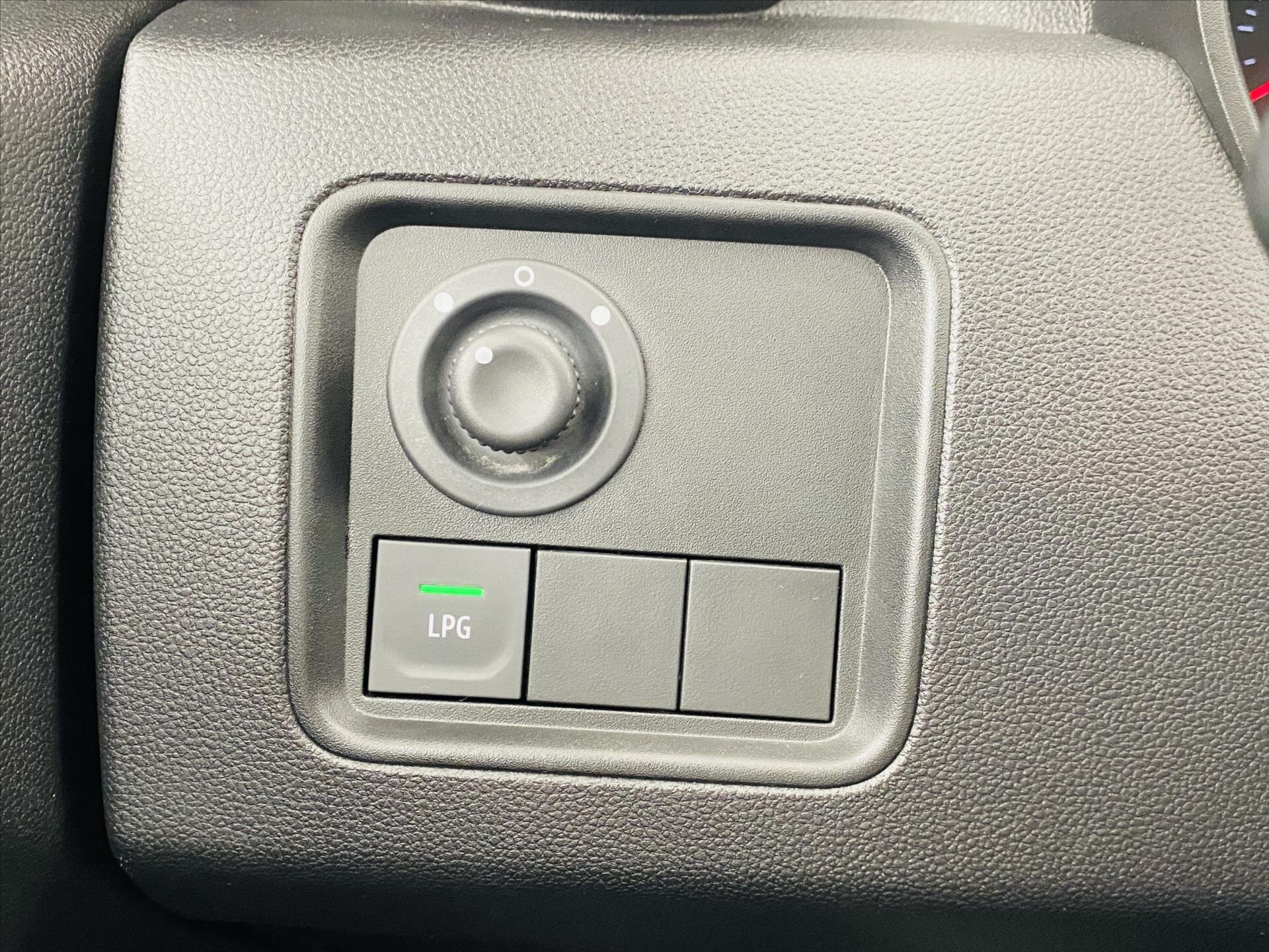 Dacia Duster SUV / Terénní 999,0 67 kw