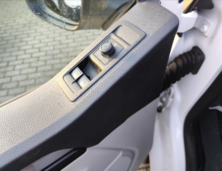 Volkswagen Transporter Ostatní 2,0 l 84 kw