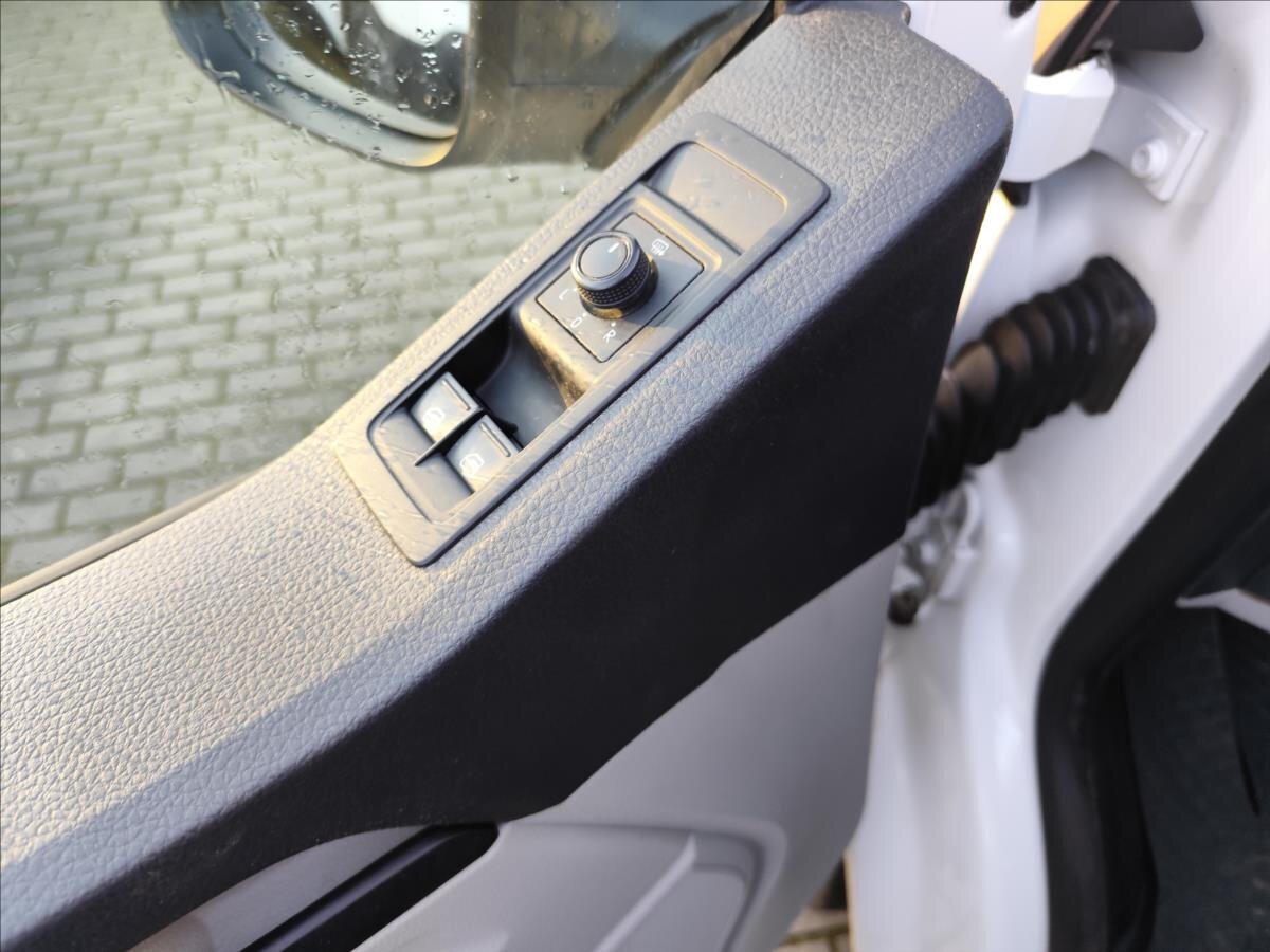 Volkswagen Transporter Ostatní 2,0 l 84 kw