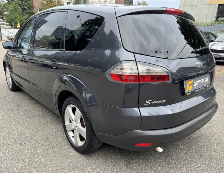 Ford S-MAX 6