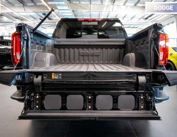 GMC Sierra Pick-up 6,2 l 313 kw