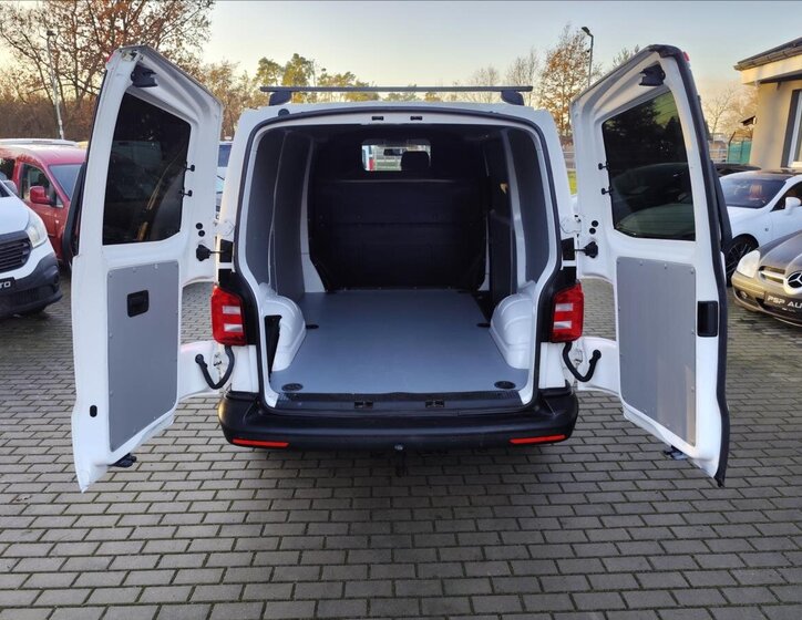 Volkswagen Transporter VAN-Minibus 2,0 l 84 kw