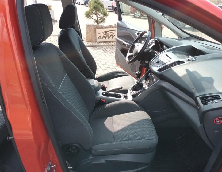 Ford Grand C-MAX MPV 2,0 l 103 kw