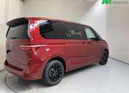 Volkswagen Multivan 5