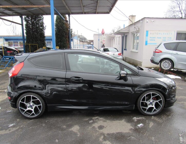 Ford Fiesta Hatchback 998,0 92 kw