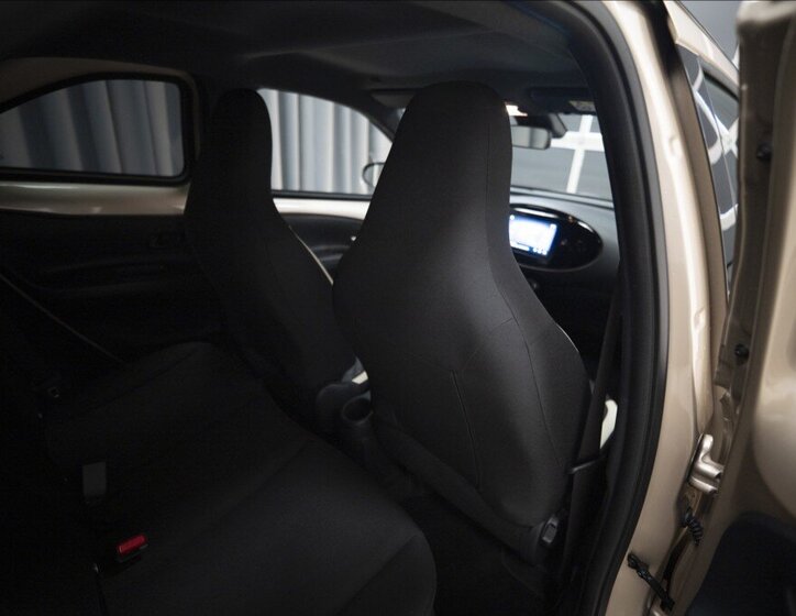 Toyota Aygo Hatchback 998,0 53 kw
