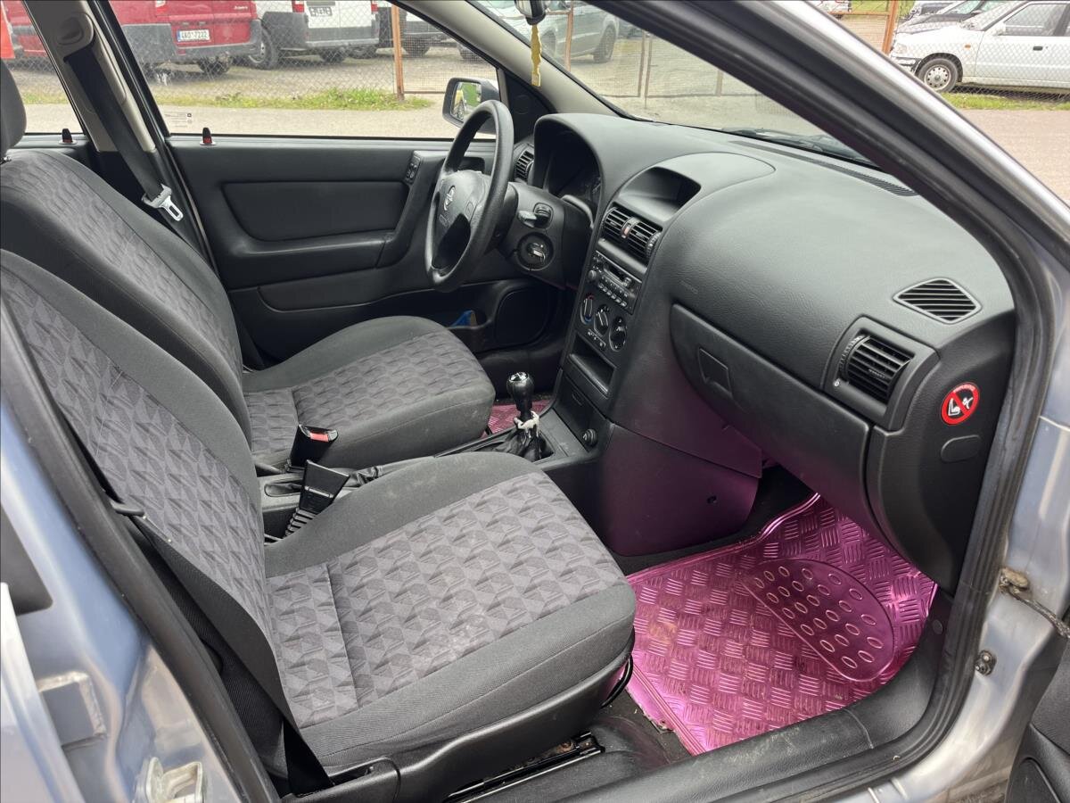 Opel Astra Hatchback 1,7 l 55 kw