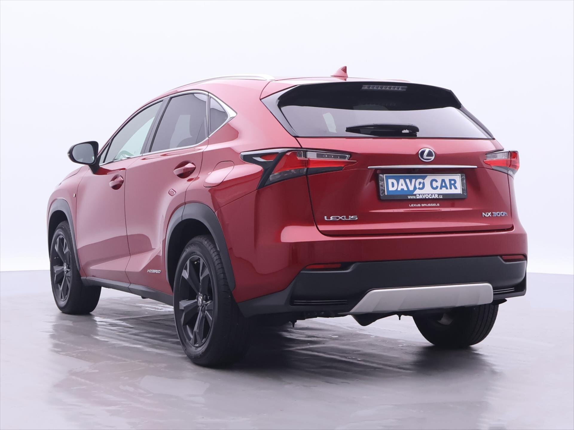 Lexus NX 300h SUV 2,5 l 114 kw