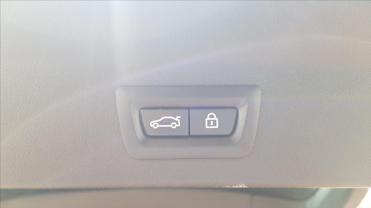 BMW X3 SUV 3,0 l 195 kw