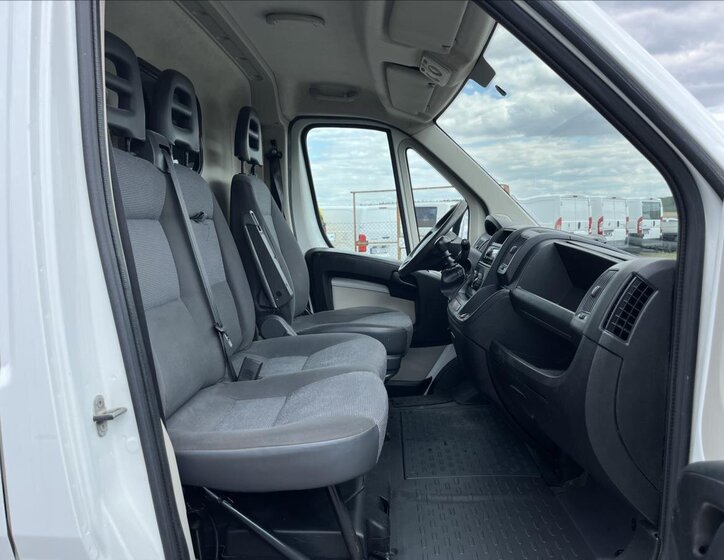Peugeot Boxer 11