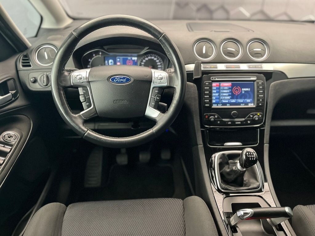 Ford S-MAX MPV 2,0 l 103 kw