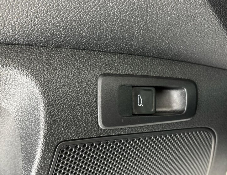 Škoda Karoq SUV / Terénní 1,5 l 110 kw