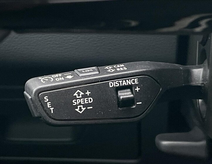 Audi A6 Allroad Kombi 3,0 l 253 kw