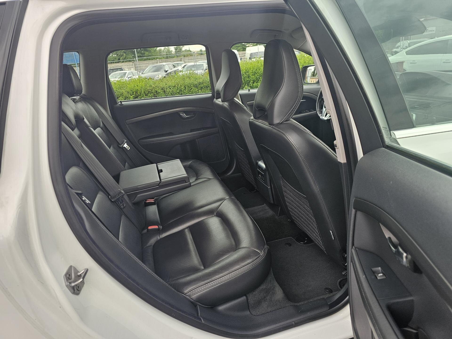 Volvo XC70 Kombi 2,0 l 133 kw