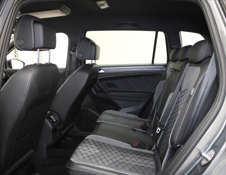 Volkswagen Tiguan Allspace 7