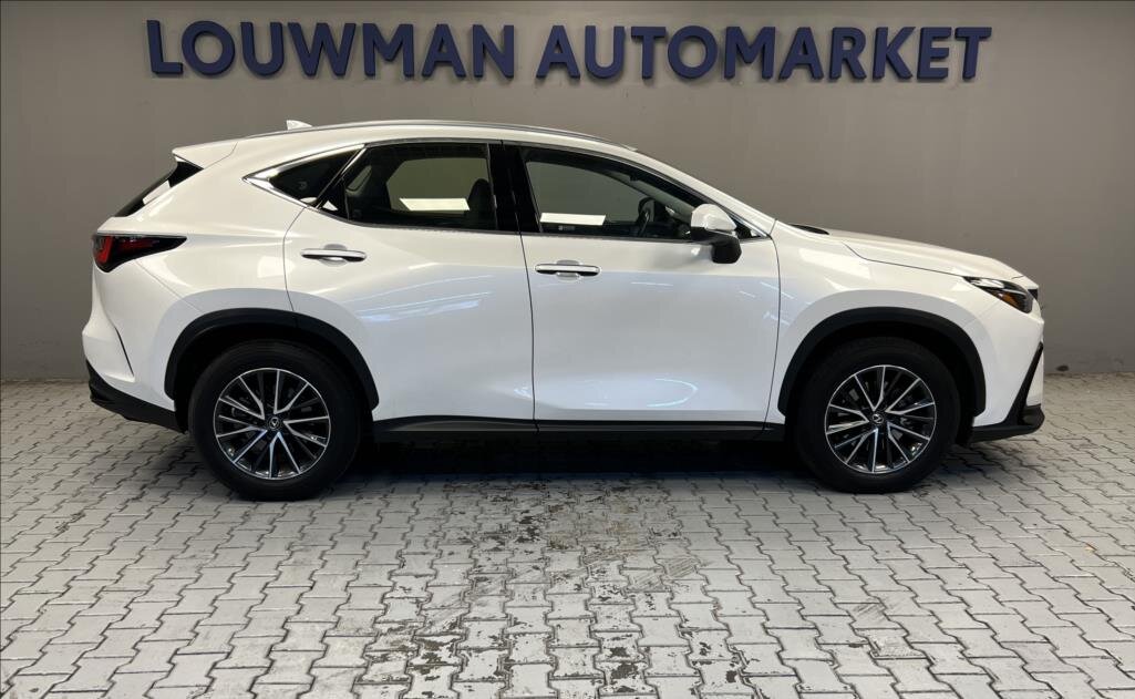 Lexus NX 350h SUV 2,5 l 179 kw
