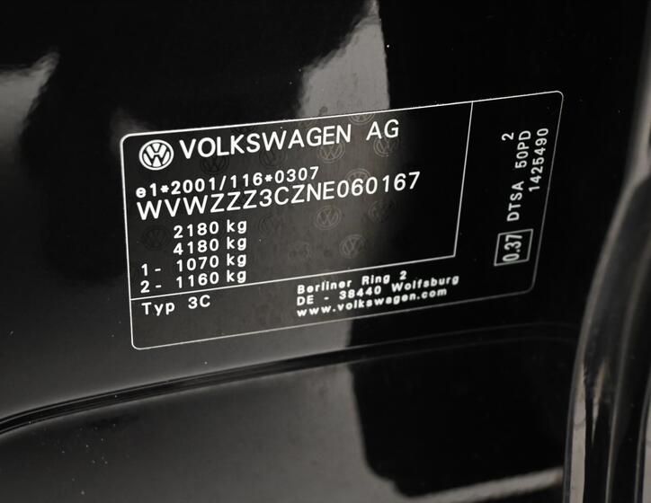 Volkswagen Passat 12