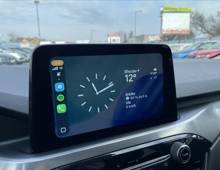 Ford Kuga SUV / Terénní 1,5 l 88 kw