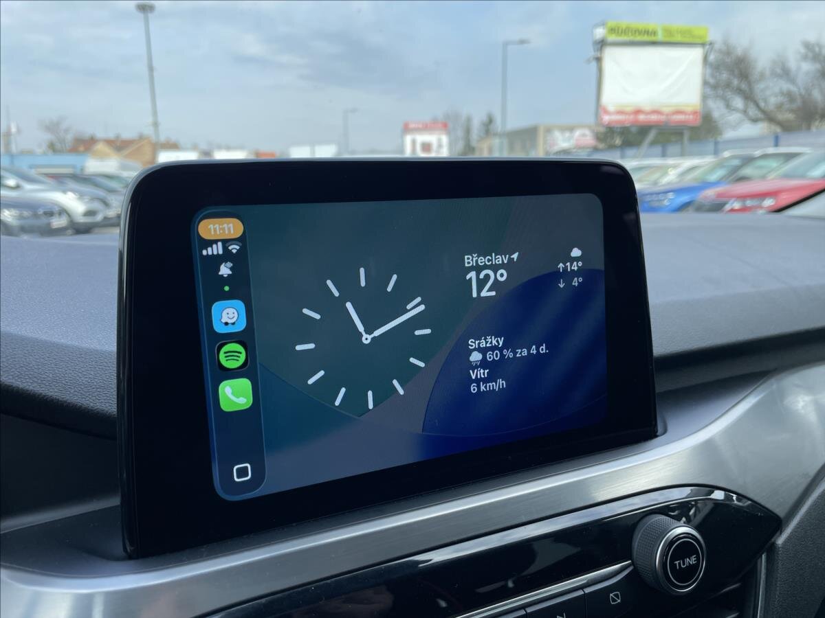 Ford Kuga SUV / Terénní 1,5 l 88 kw