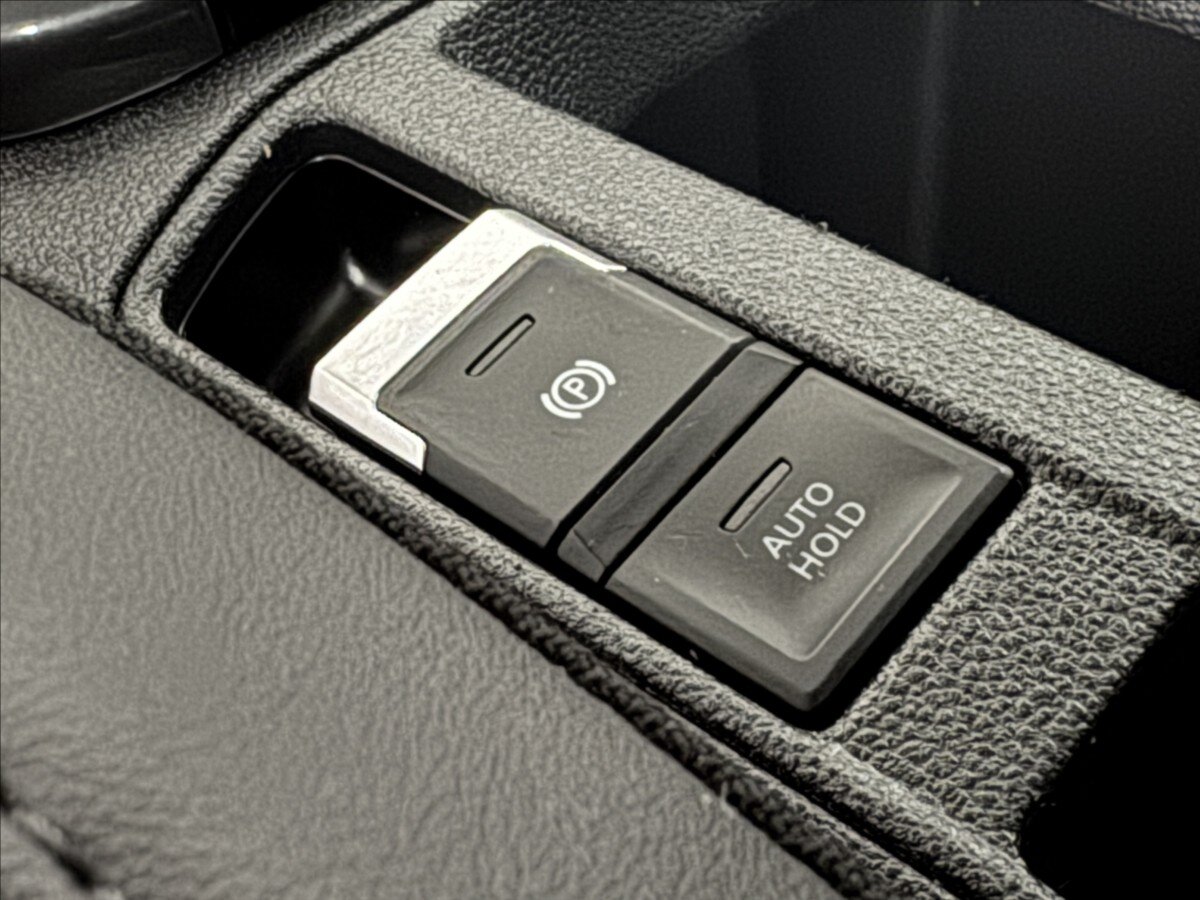 Volkswagen T-Roc SUV 1,5 l 110 kw