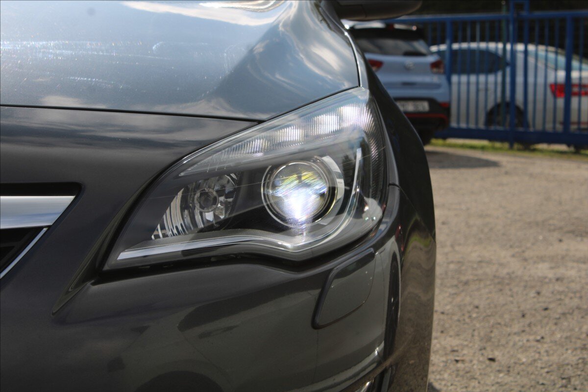 Opel Astra Hatchback 1,4 l 103 kw