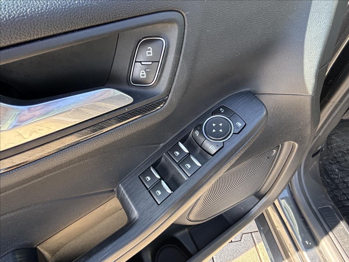 Ford Kuga SUV 2,5 l 140 kw