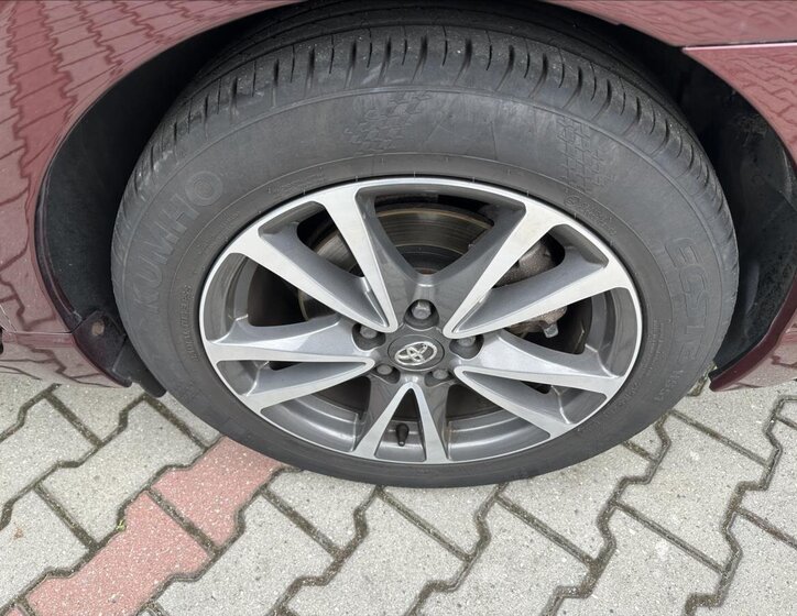 Toyota Avensis Kombi 1,8 l 109 kw